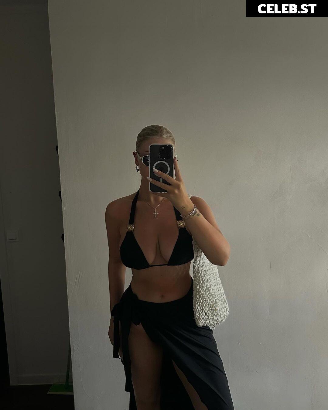 Melaniethrr Image 648326