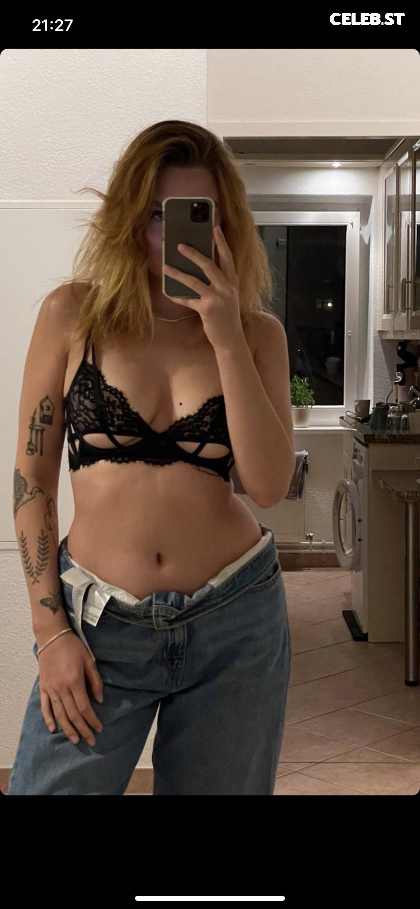 whosrobin Image 646513