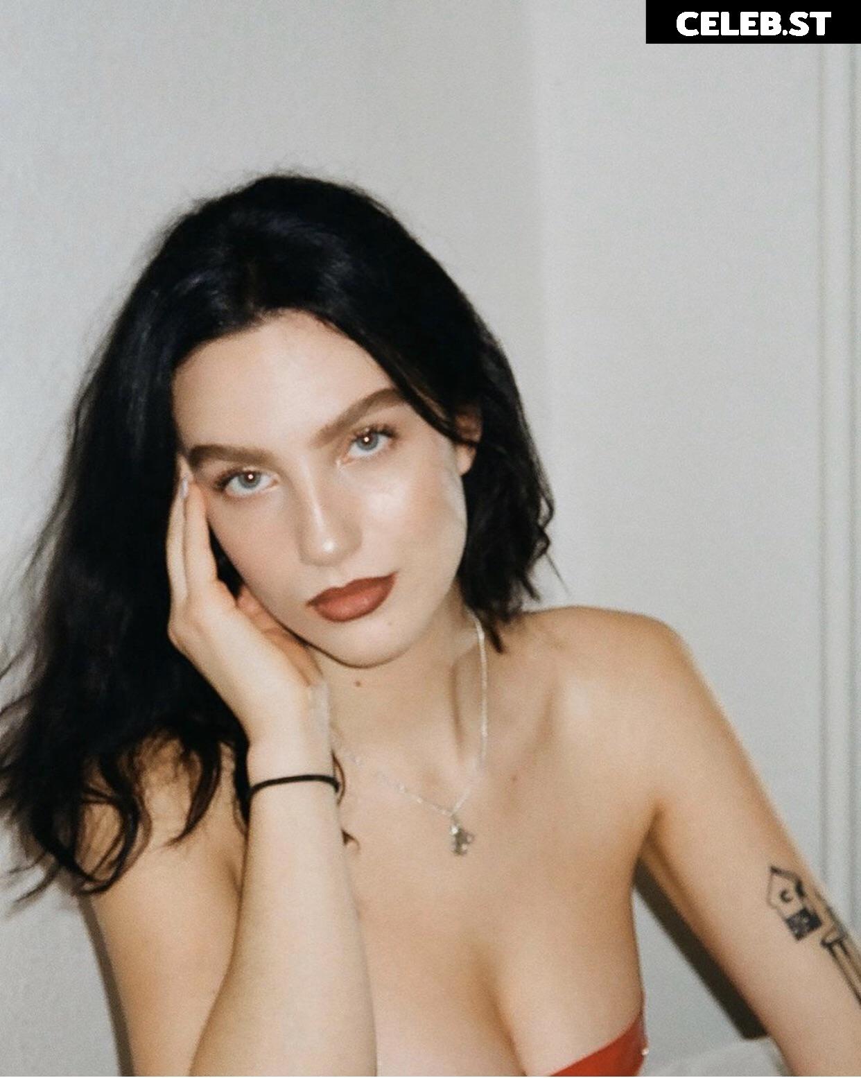 whosrobin Image 646594