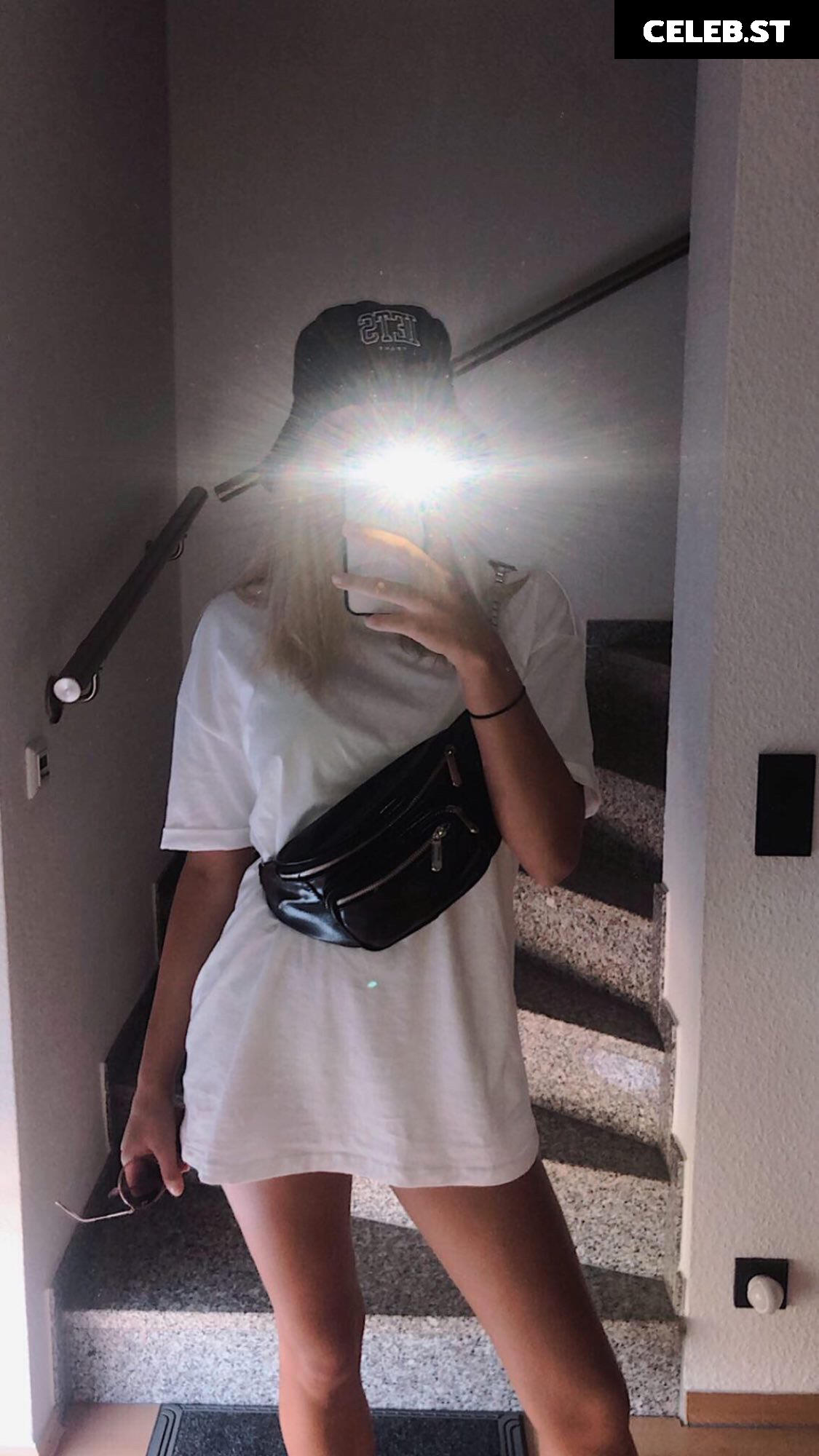 Mary.Bella Image 646941