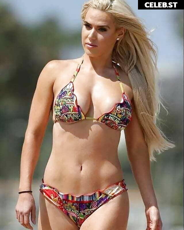 CJ Perry aka Lana Image 658660
