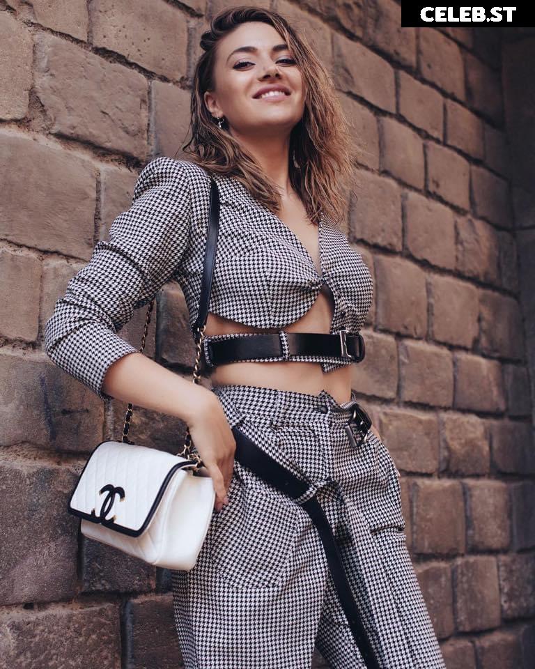 Elvana gjata Image 658413