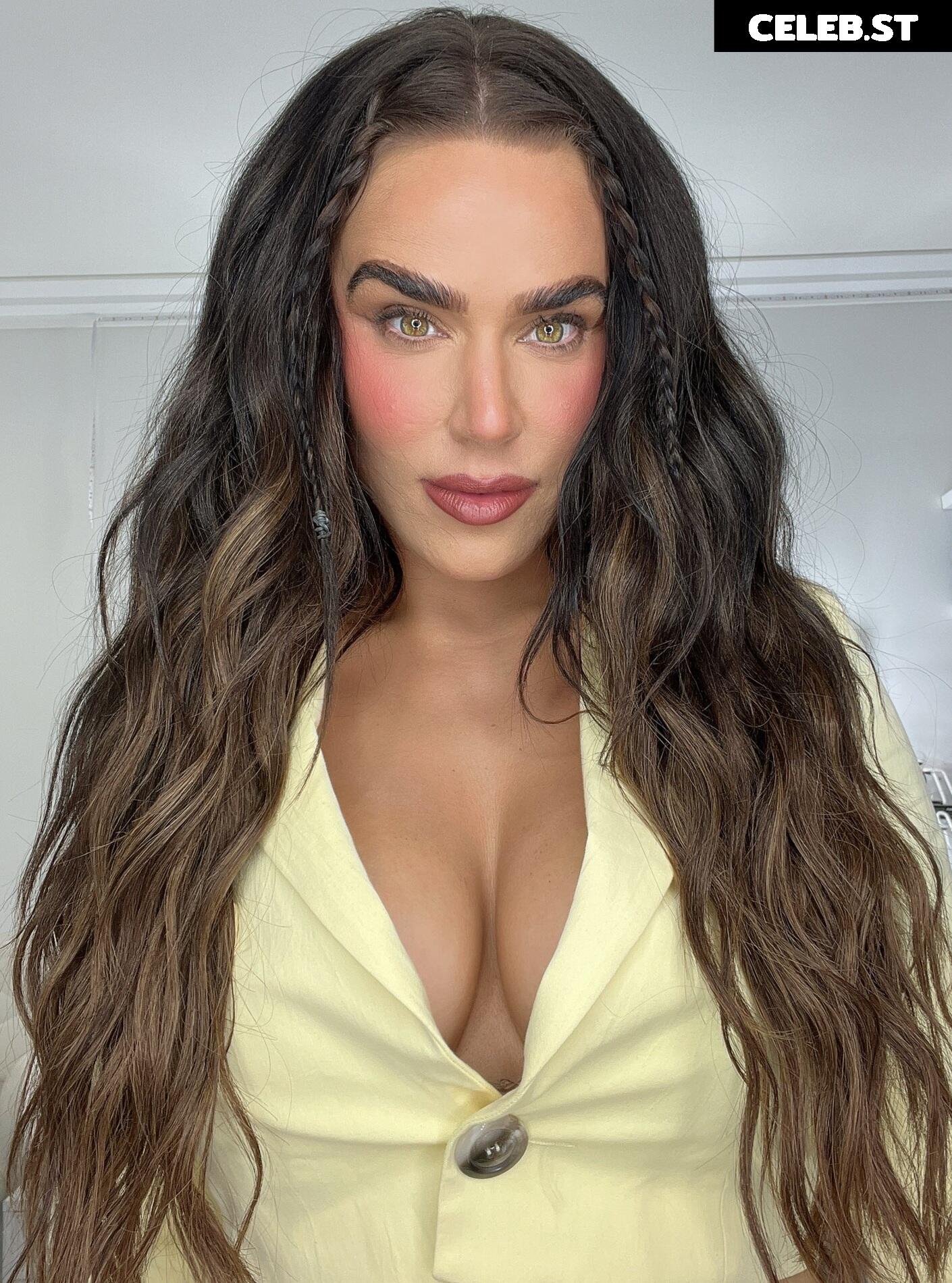 CJ Perry aka Lana Image 656668