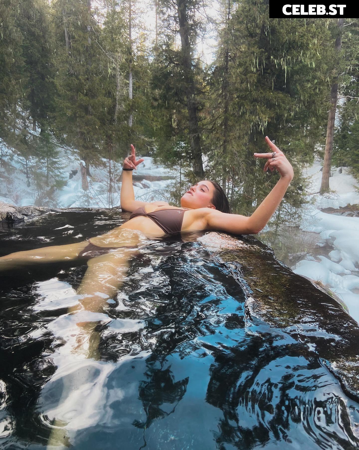 Sylvia Snyders Image 656774