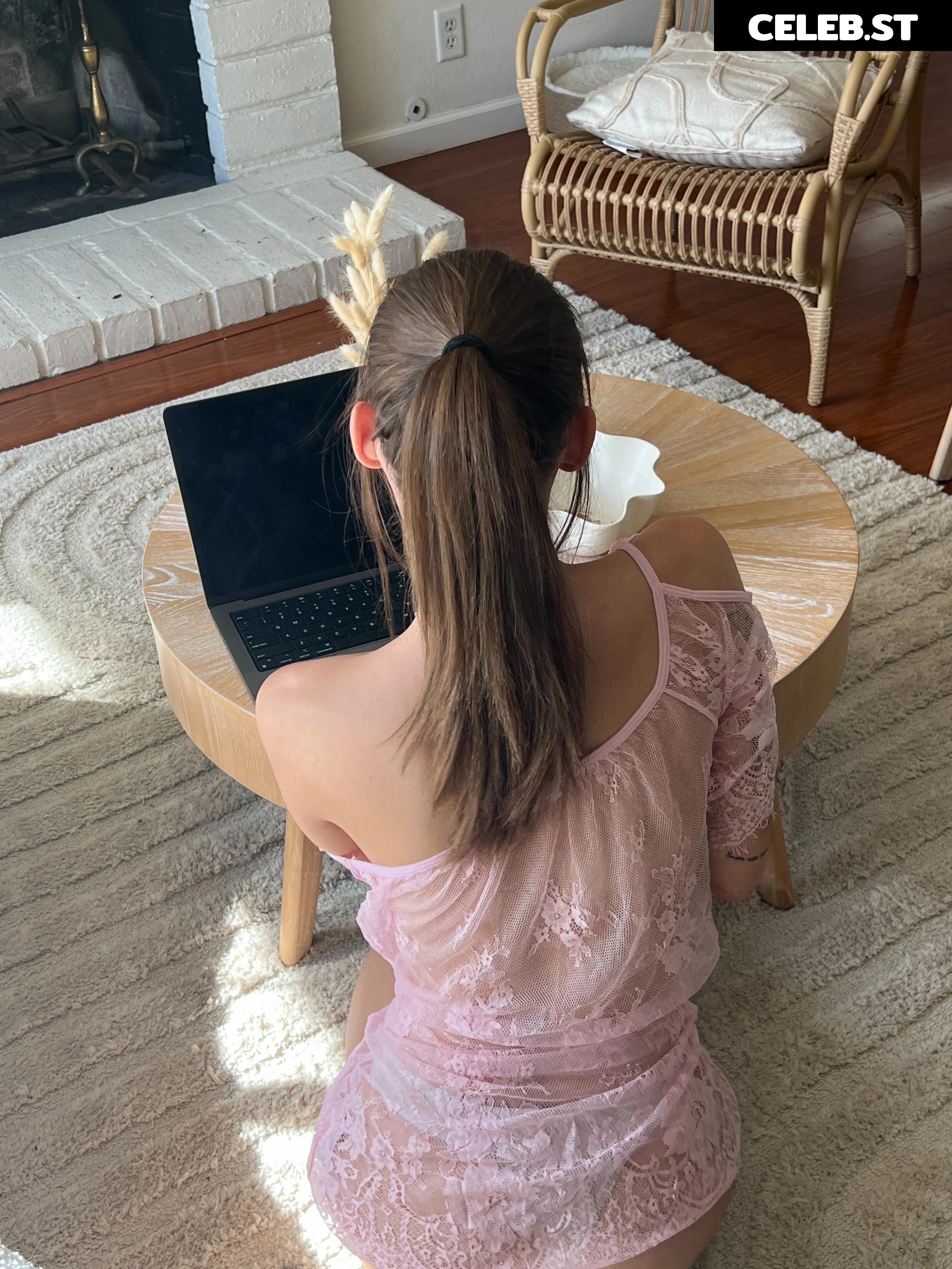 Eva Cudmore Image 656462