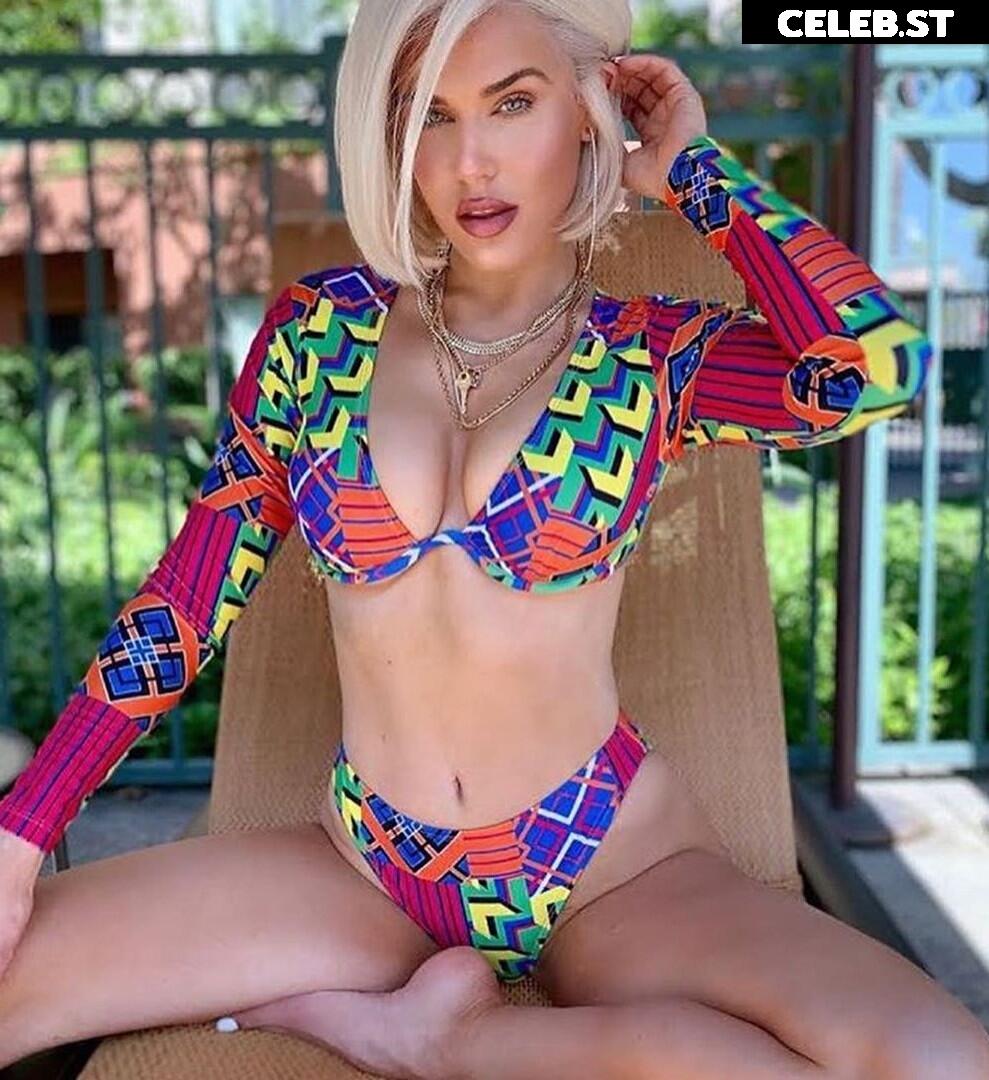 CJ Perry aka Lana Image 655461