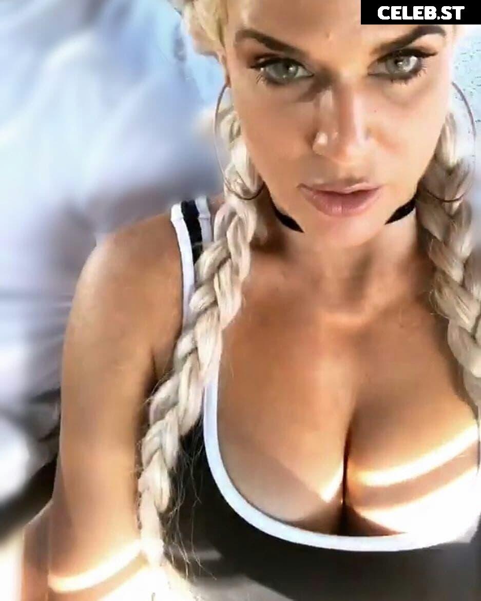 CJ Perry aka Lana Image 655023