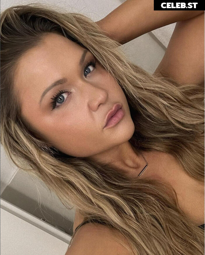 Sophia Thiel Image 654417