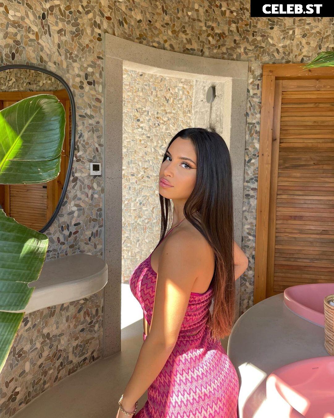 Alisa Cayenne Image 653466