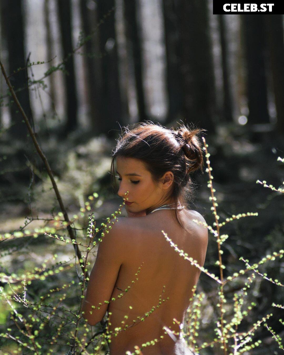 Anna Arevalo Image 652755