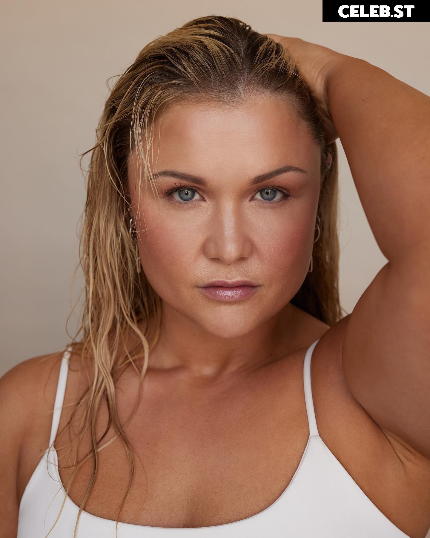 Sophia Thiel Image 650004