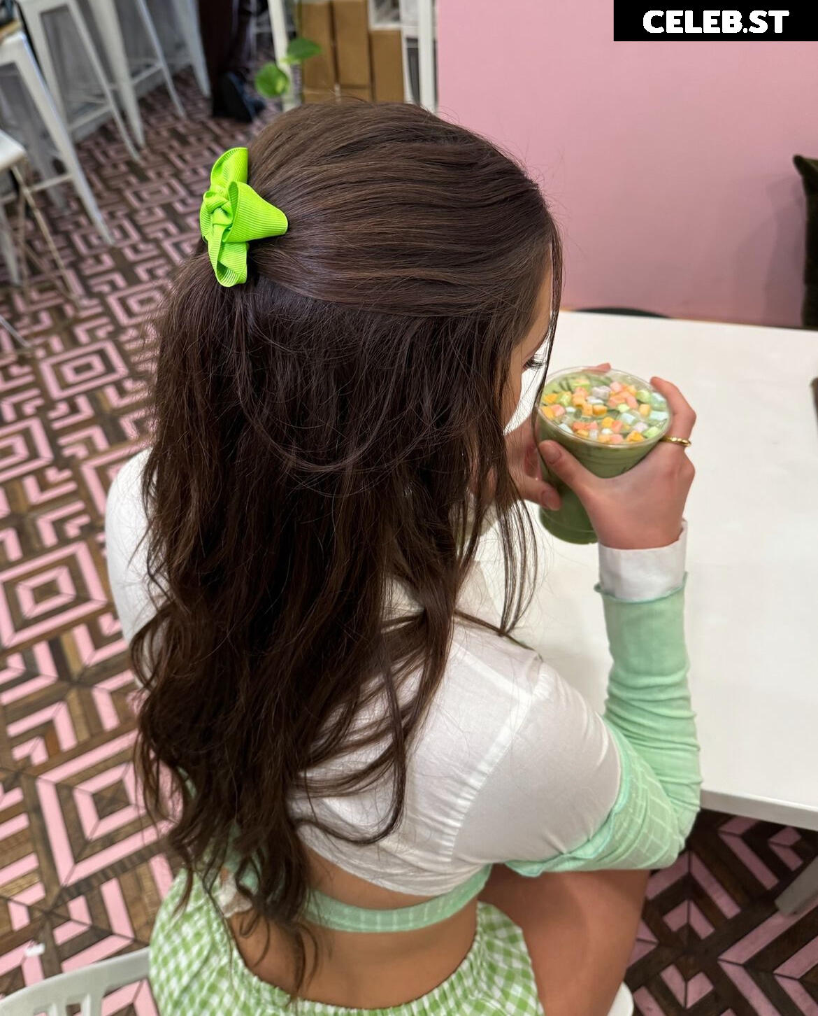 Gibson Sisters Image 668510