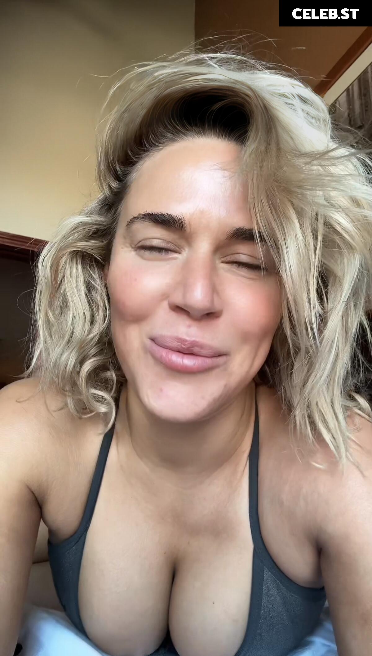 CJ Perry aka Lana Image 666673