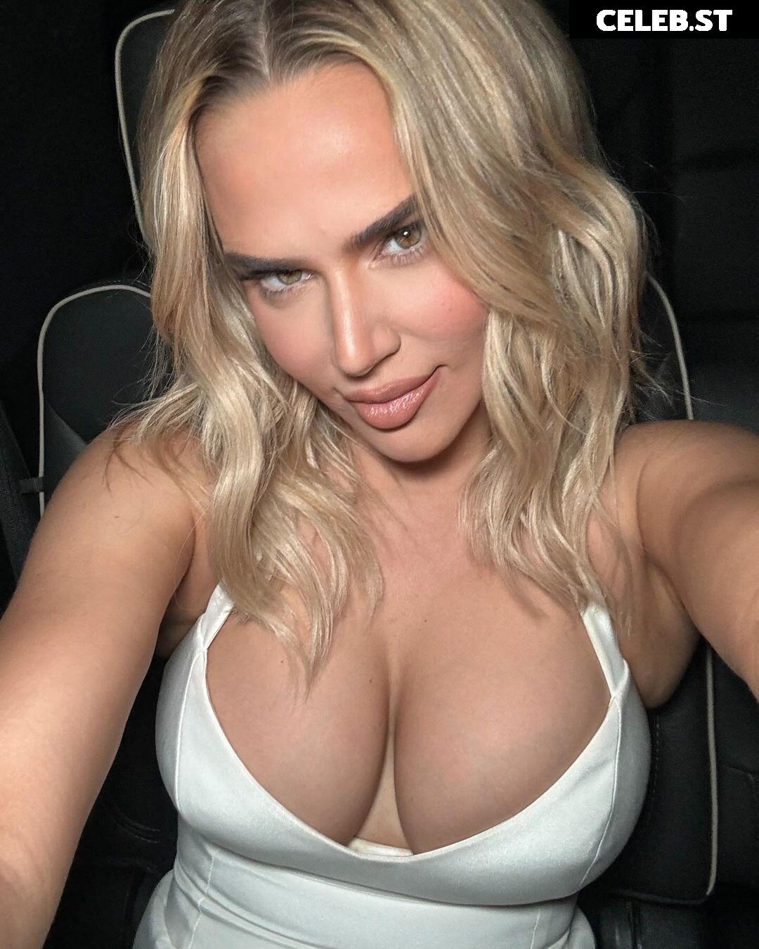CJ Perry aka Lana Image 666119