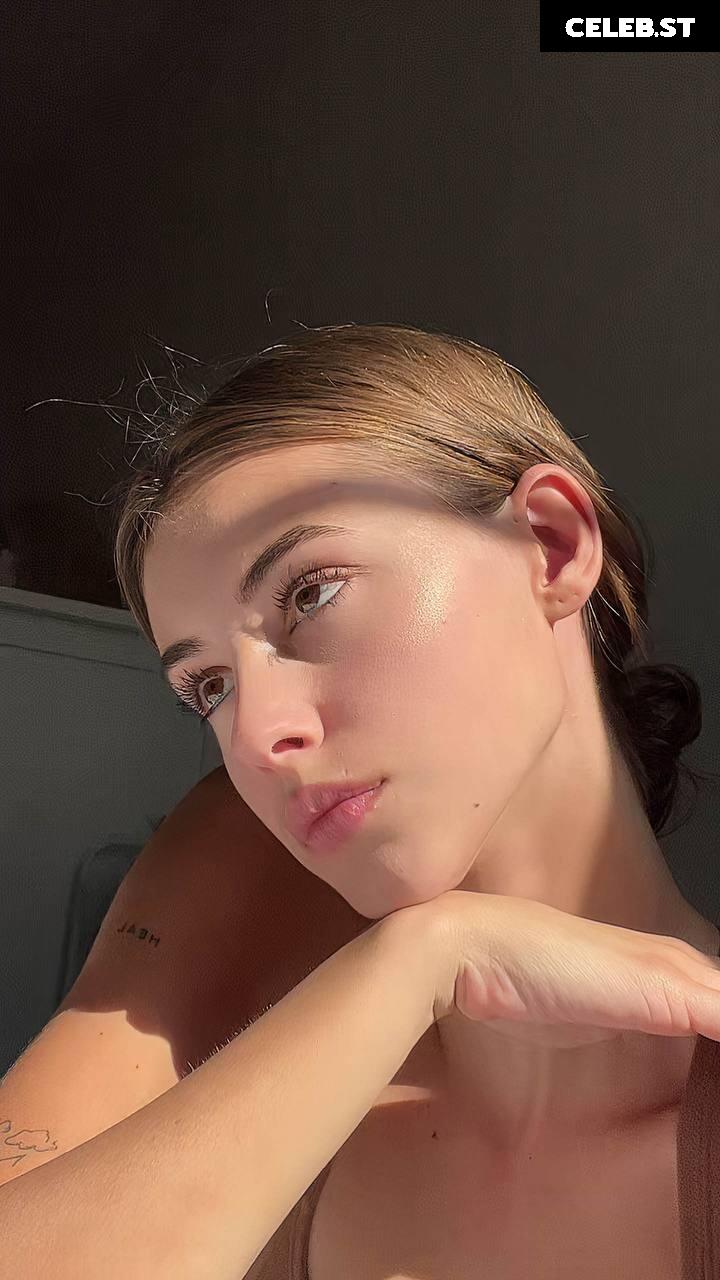 Eva Cudmore Image 666807