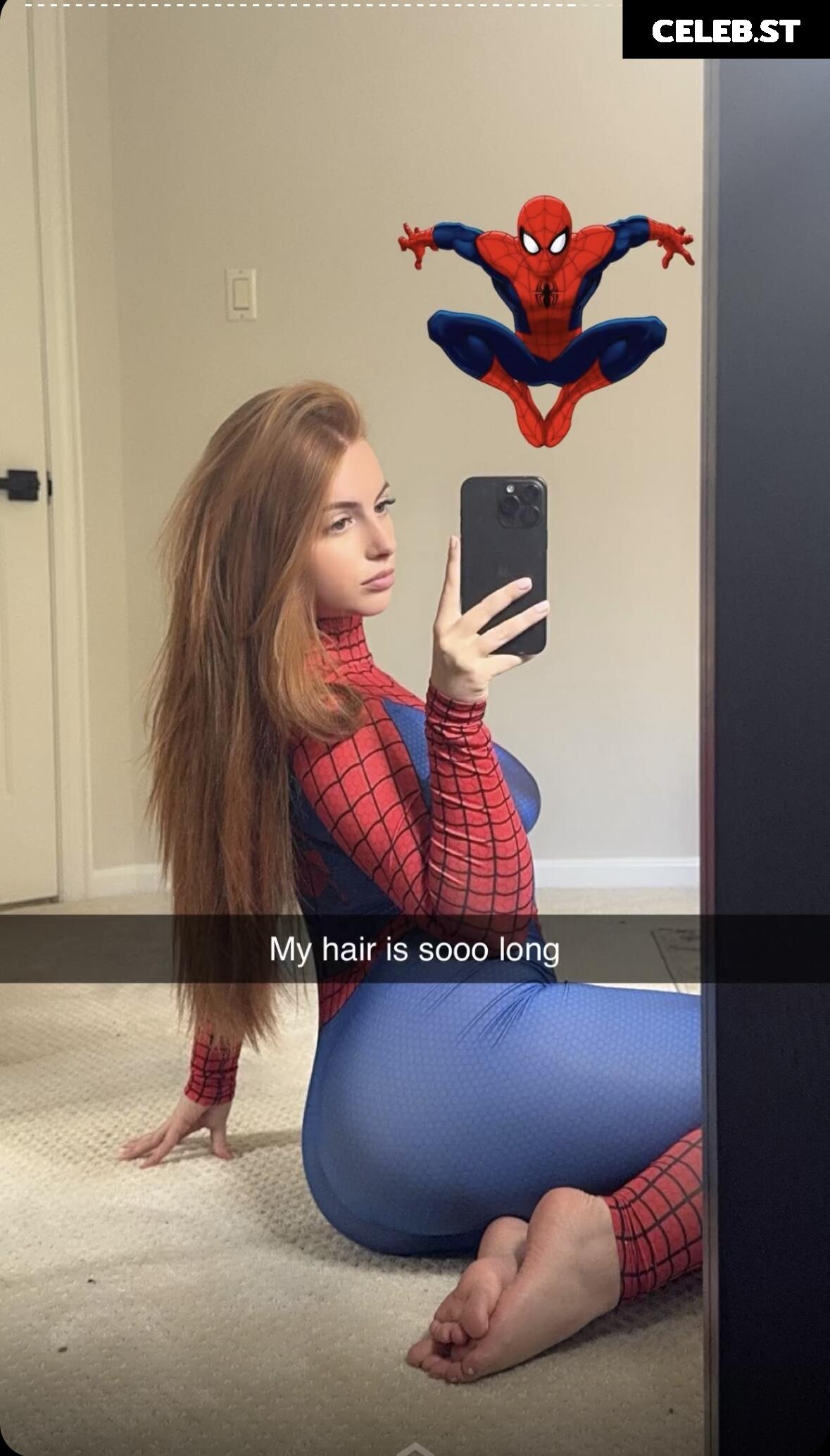 Cristina Carmella Image 665011