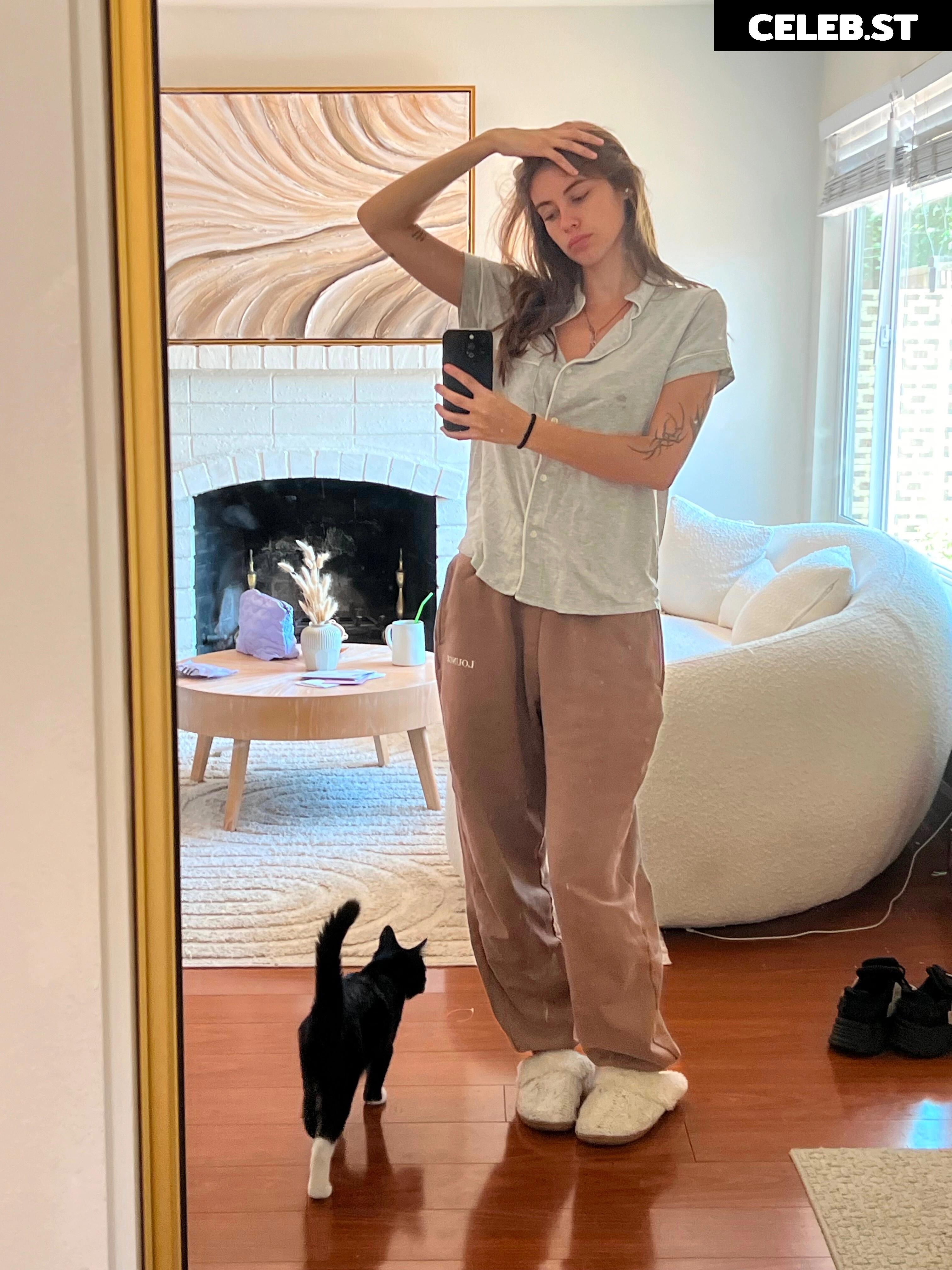 Eva Cudmore Image 665032