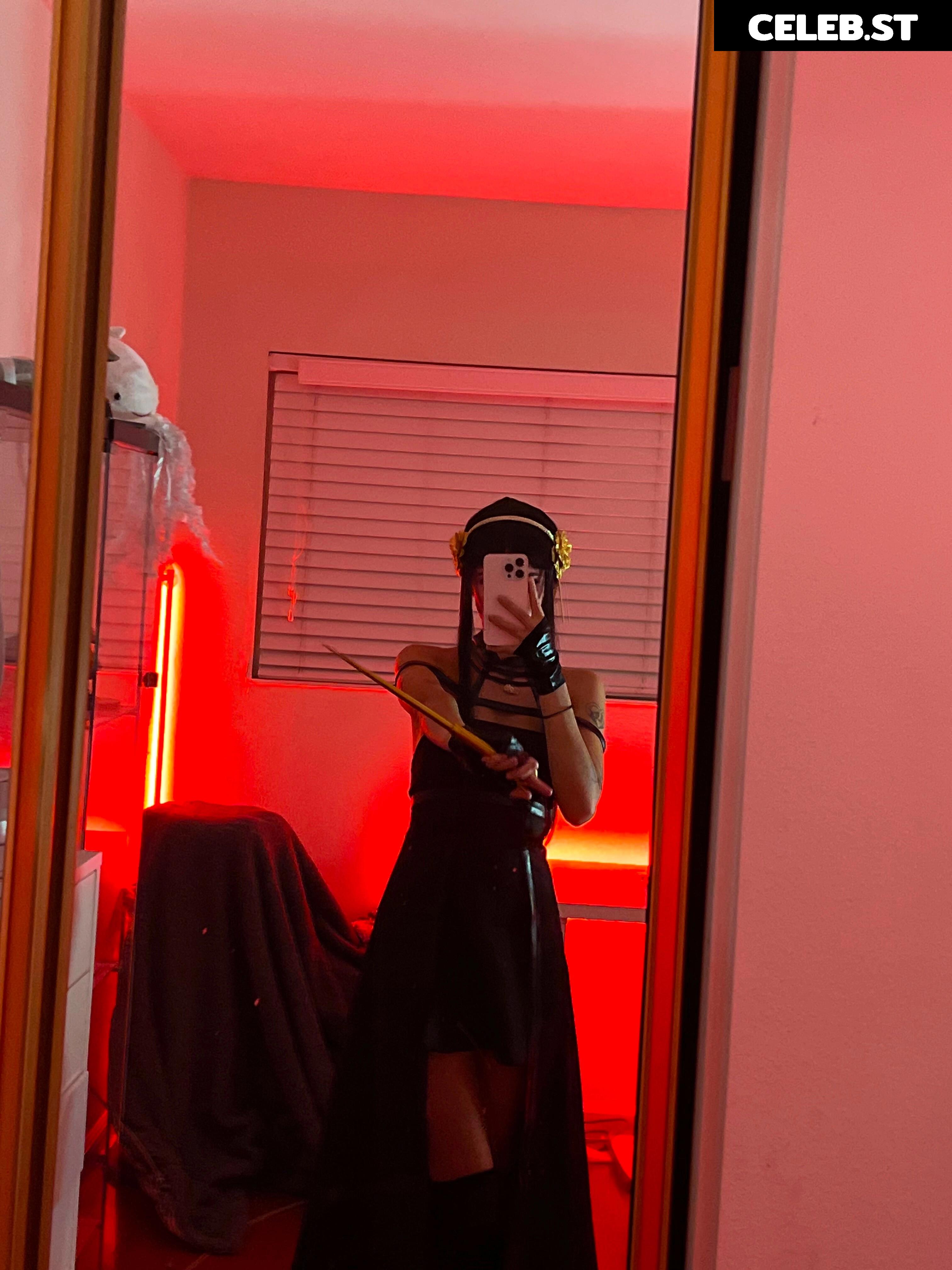 Eva Cudmore Image 664015
