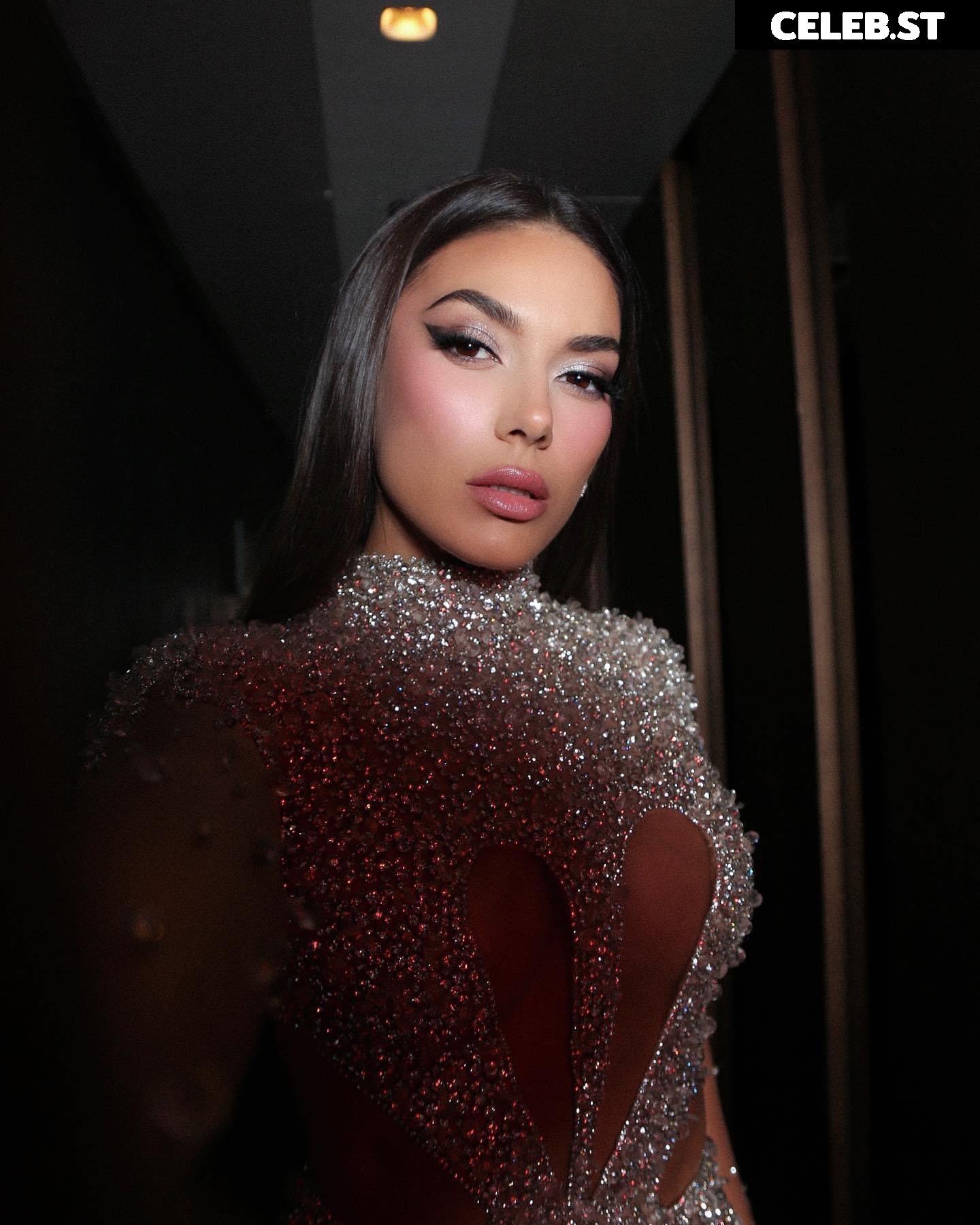 Elvana gjata Image 664869