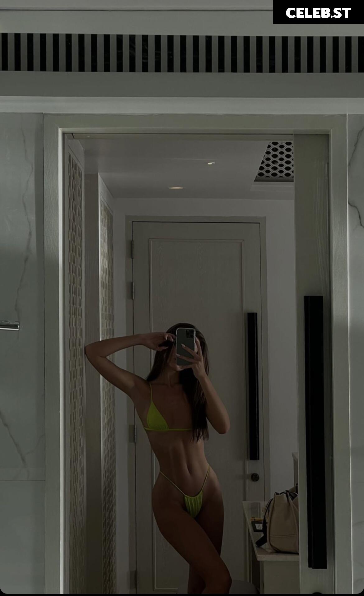 Anna Zak Image 663481
