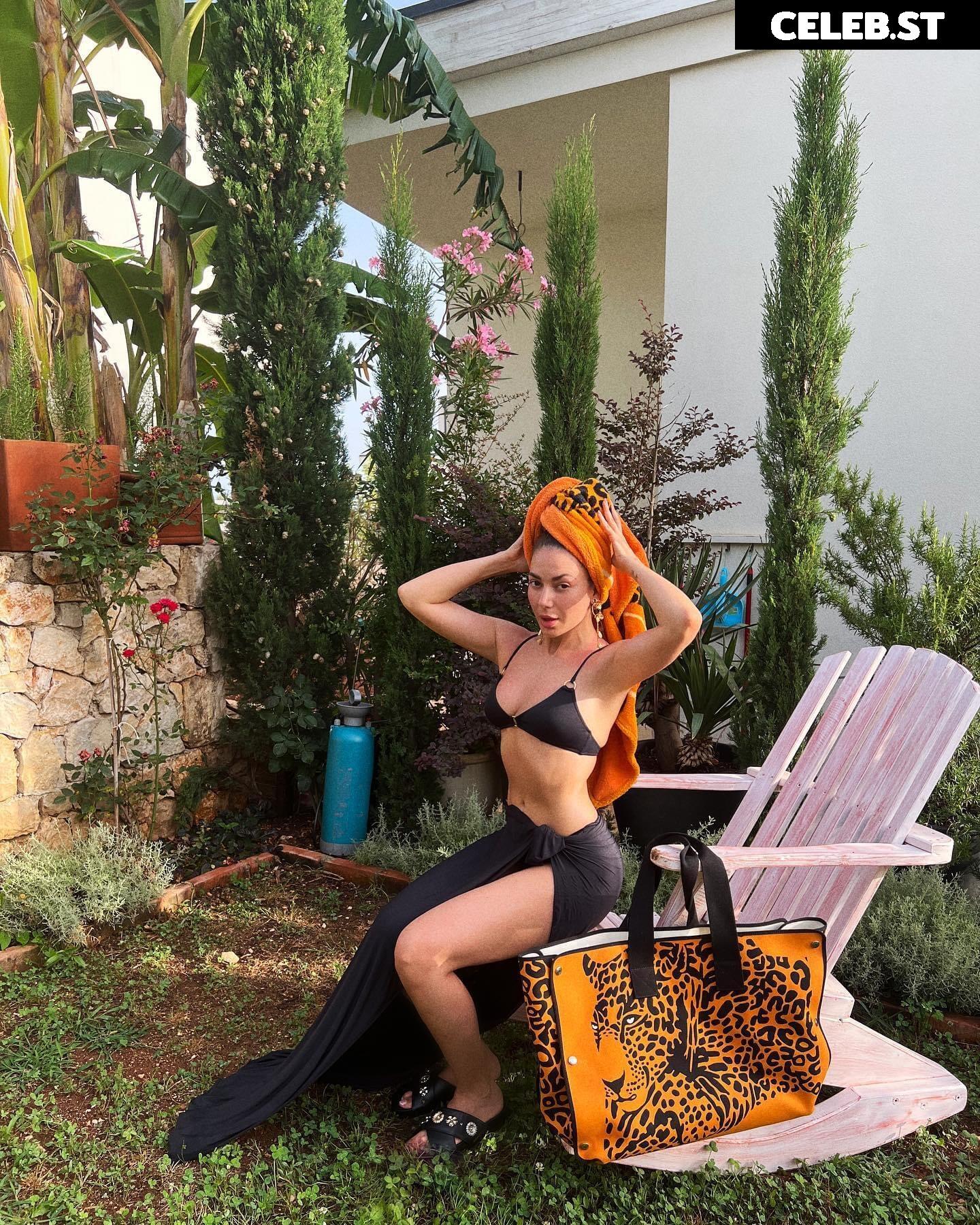 Elvana gjata Image 663417