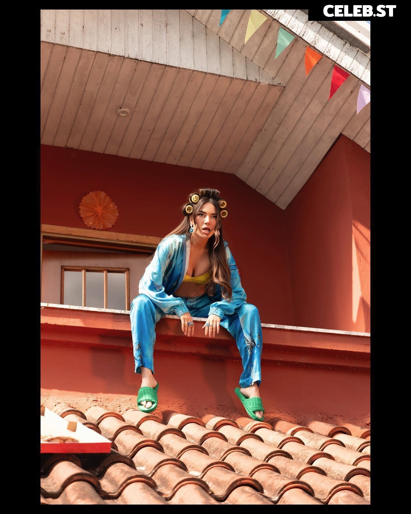 Elvana gjata Image 662150