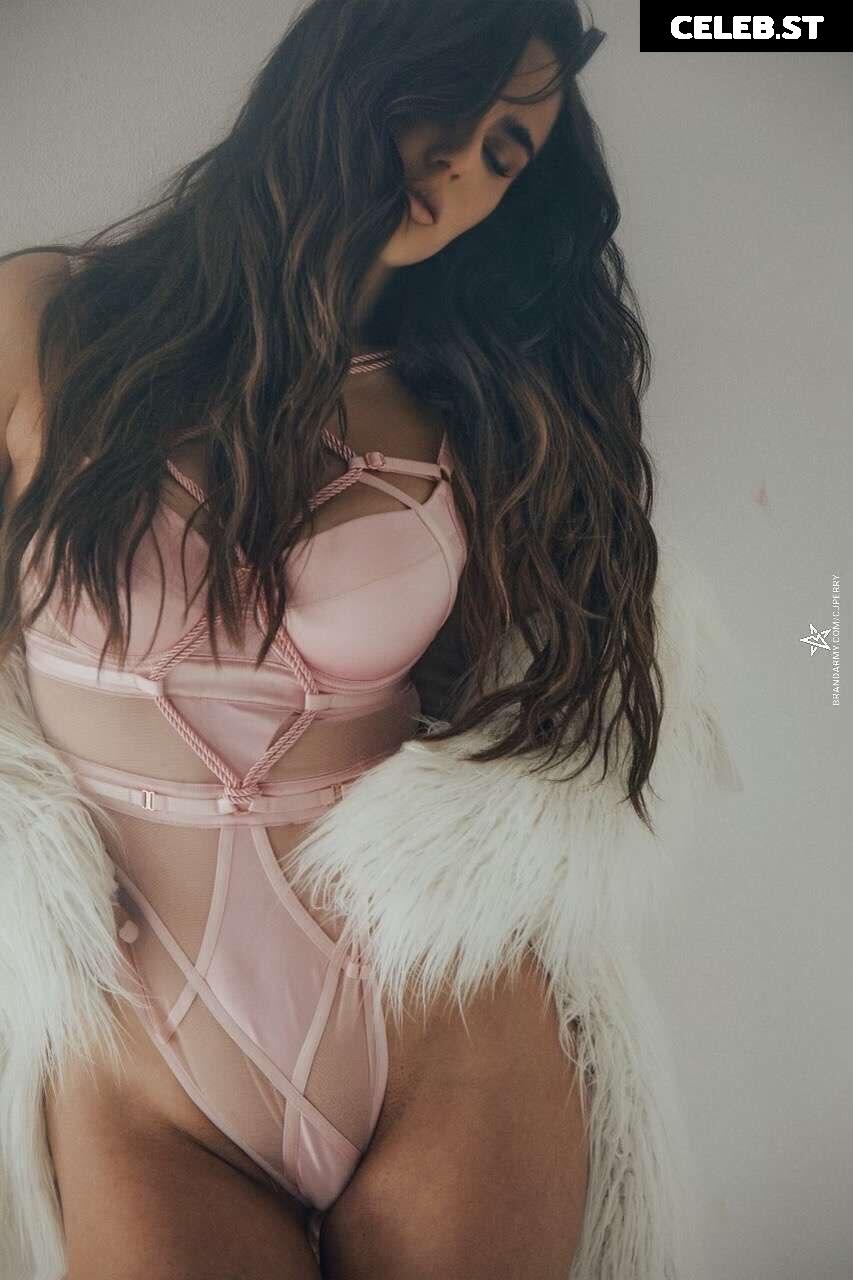 CJ Perry aka Lana Image 661126
