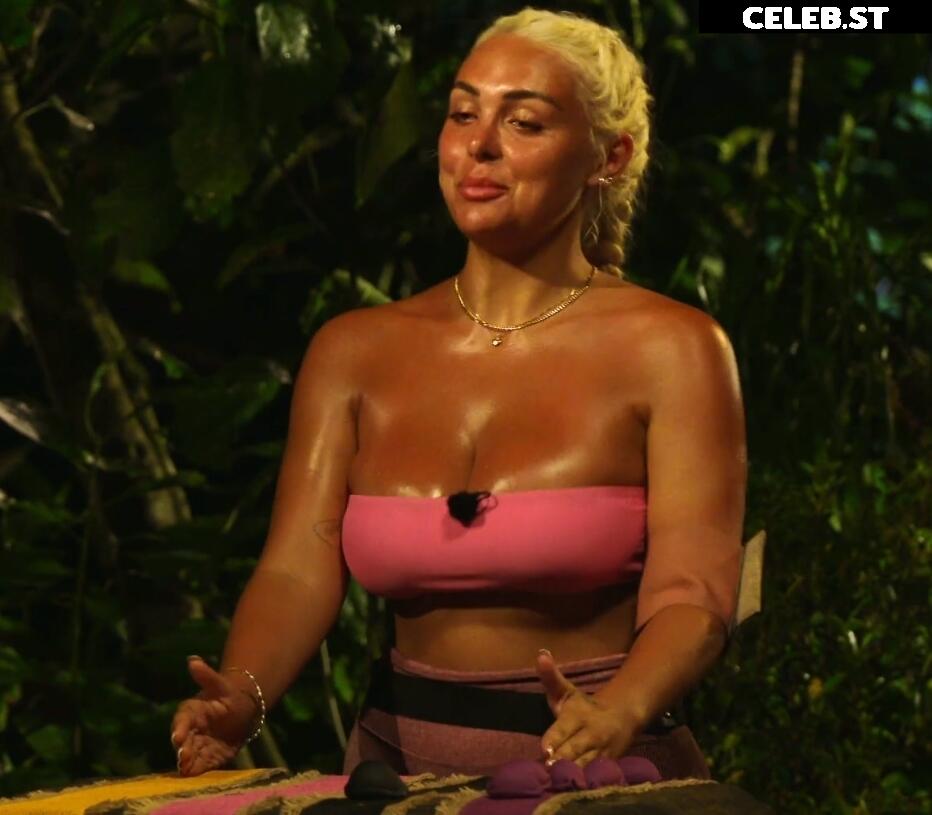 Michelle Daniaux Image 675951