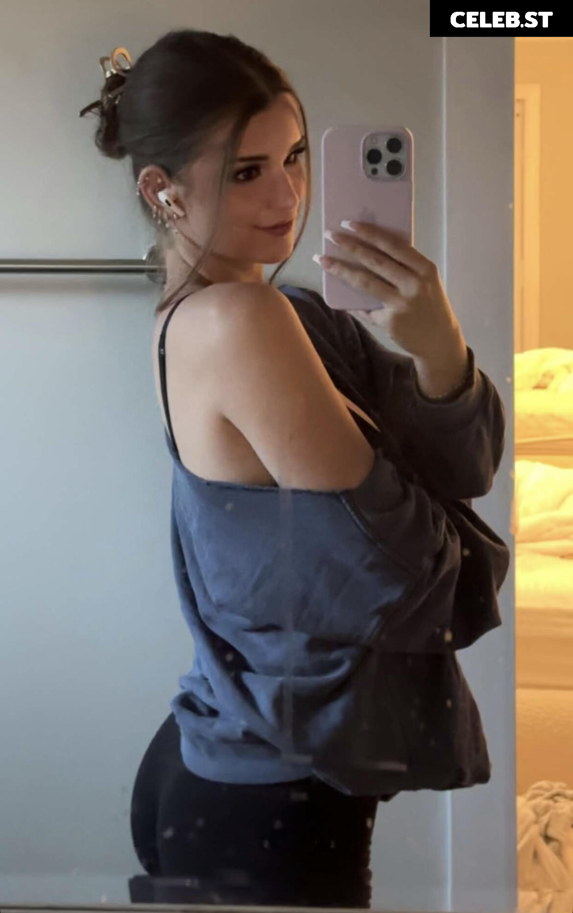 Brooke Monk Image 674522