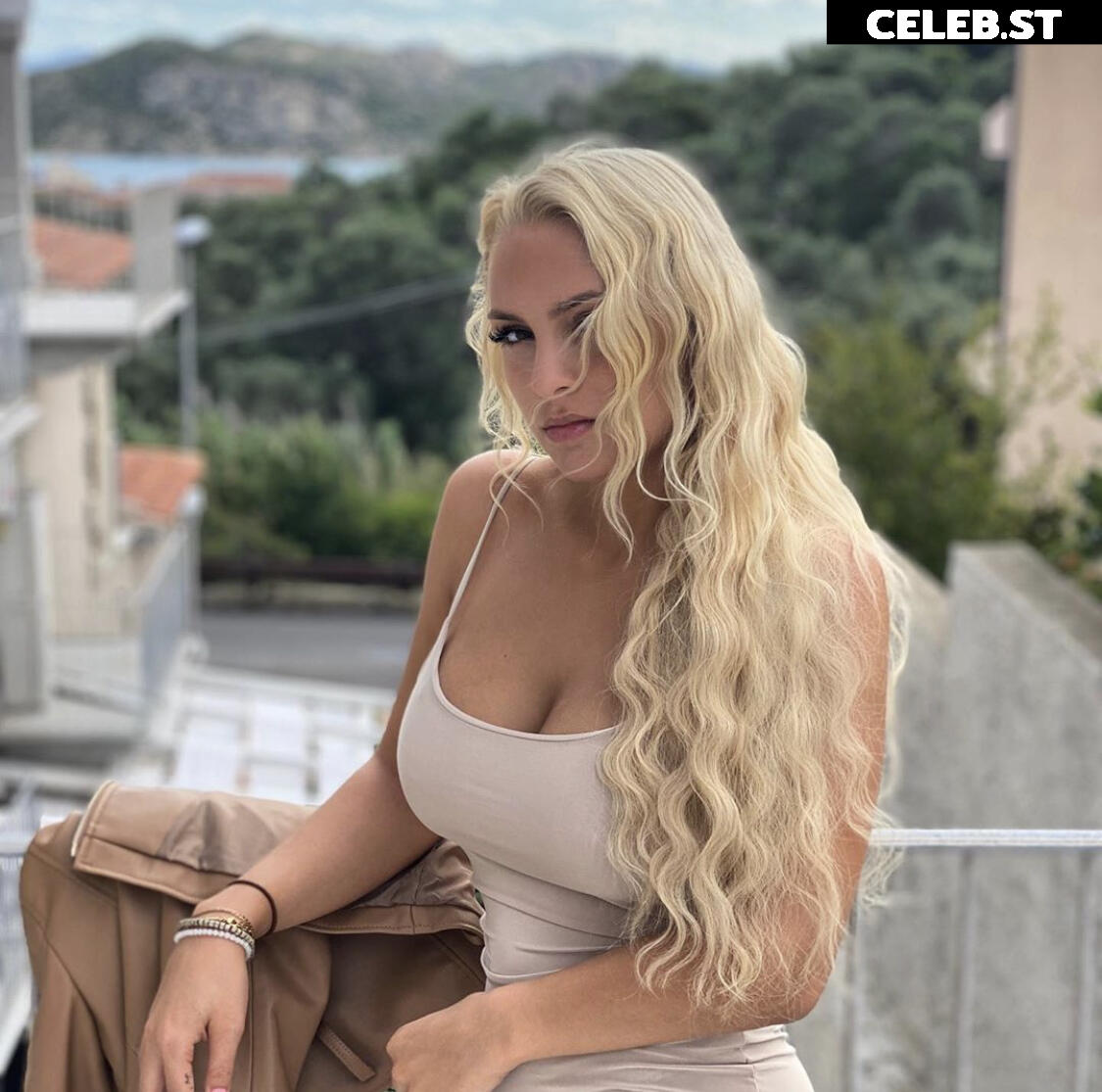 Michelle Daniaux Image 674226