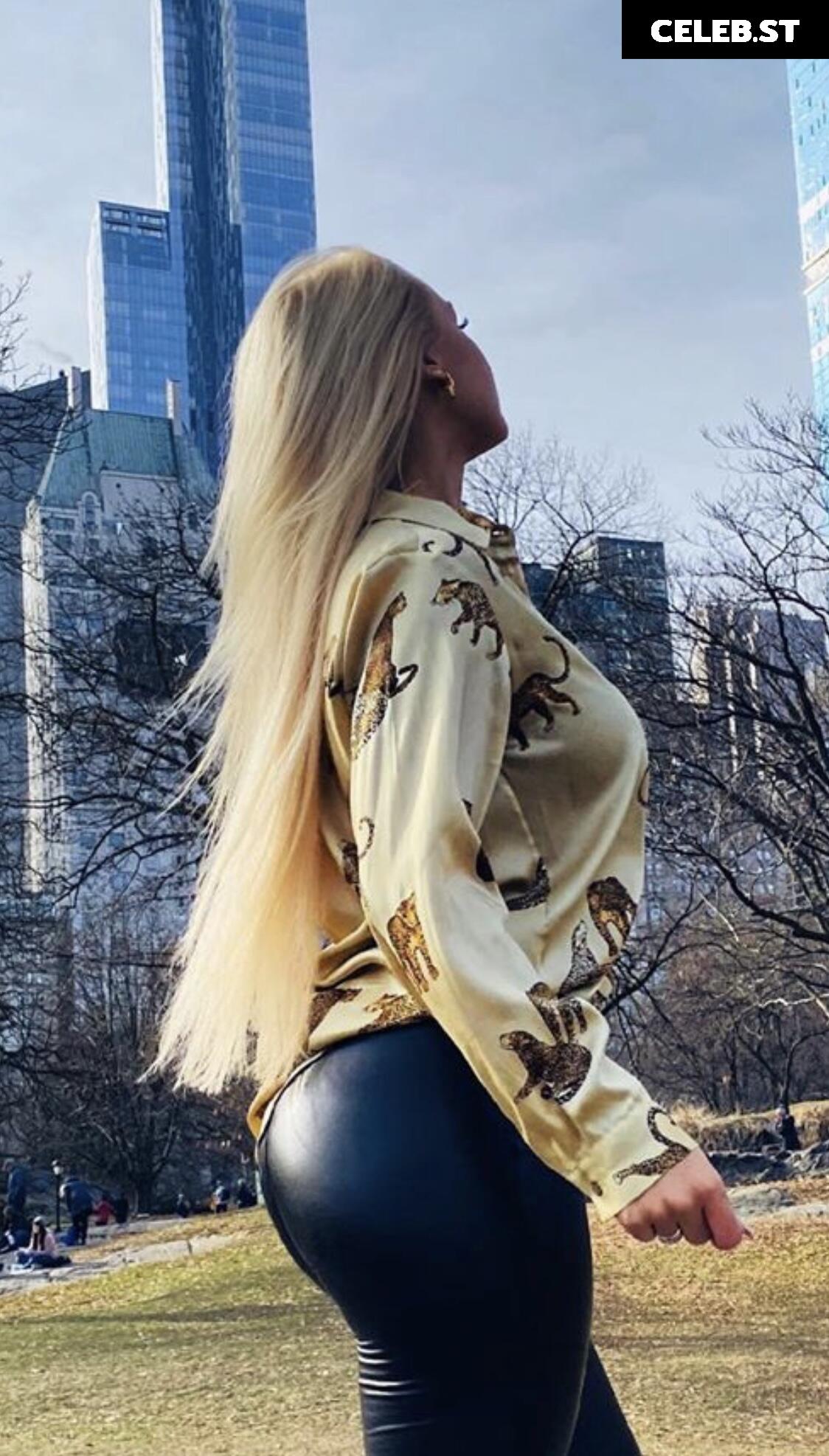 Michelle Daniaux Image 673915