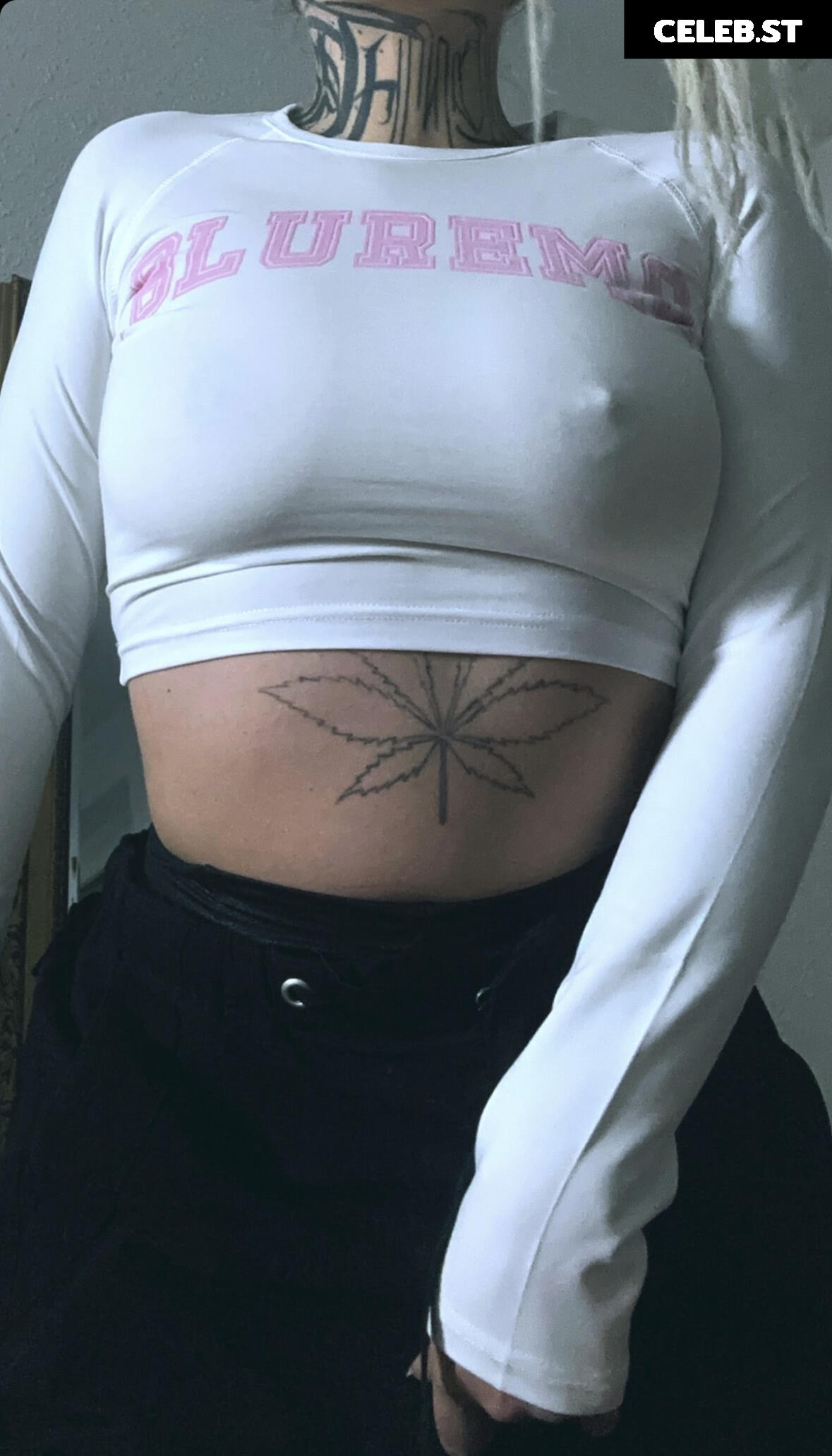 Roxy_Wayne Image 672361