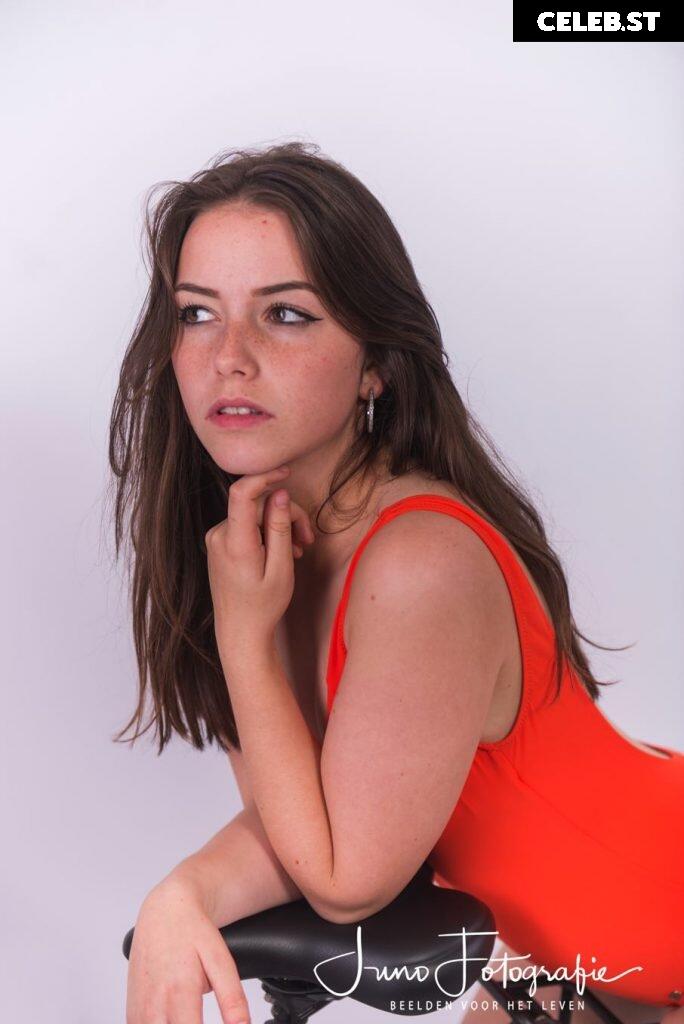 Shauna Dewit Image 671654