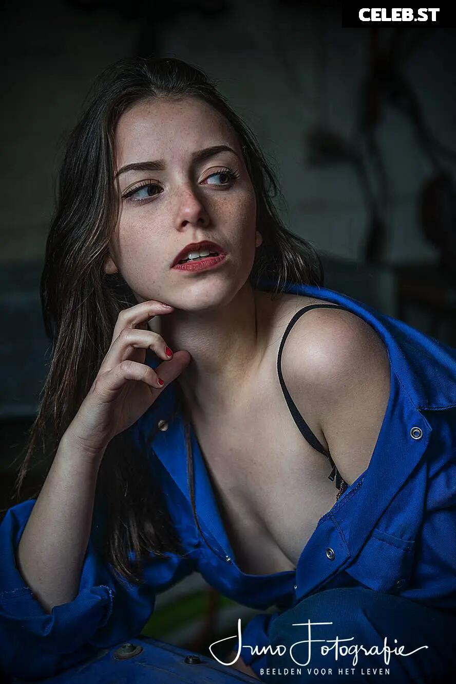 Shauna Dewit Image 671129