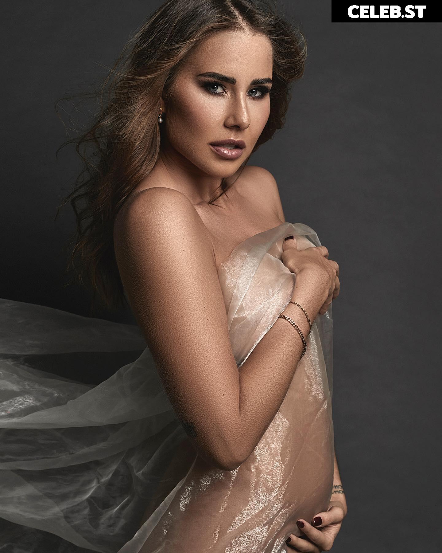 Anahita Rehbein Image 671337