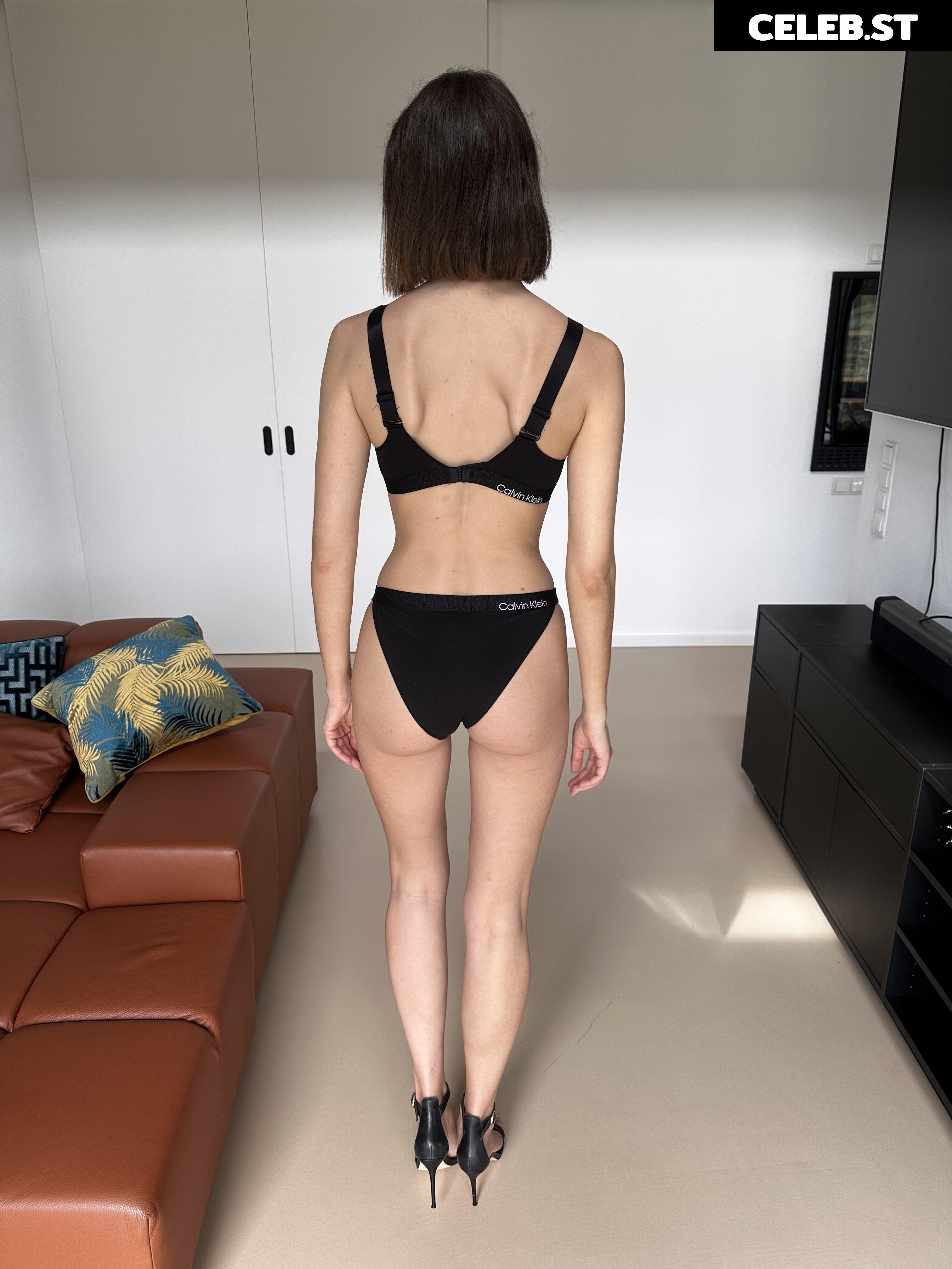 Laura Franziska Blank Image 670724