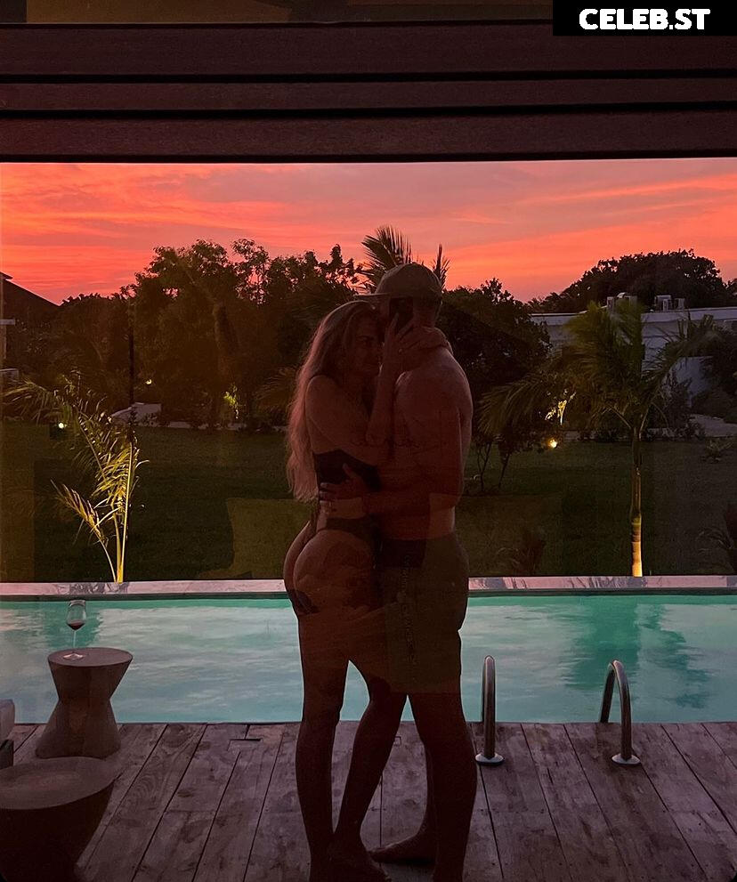 Julia (Xlaeta) Image 670291