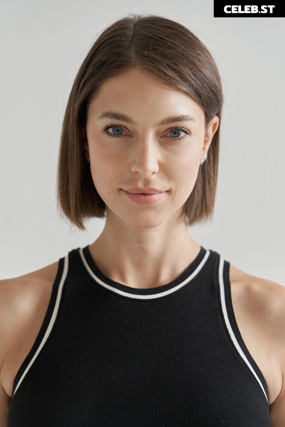 Laura Franziska Blank Image 670818