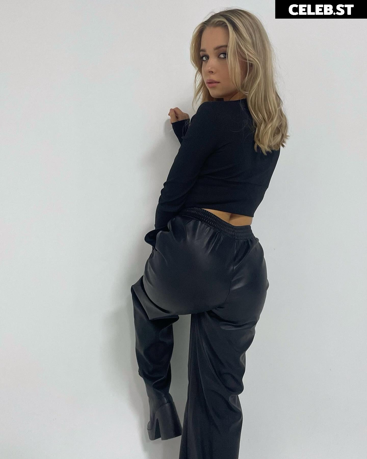 Kati.Ktr Image 607205