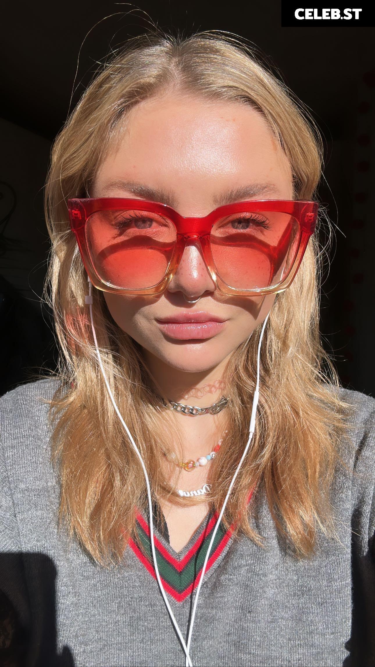 Julia Wulf Image 519578