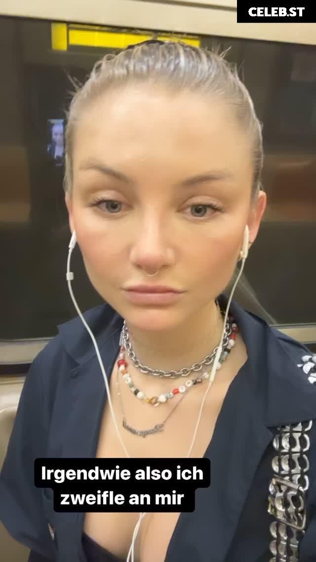 Julia Wulf Image 519183