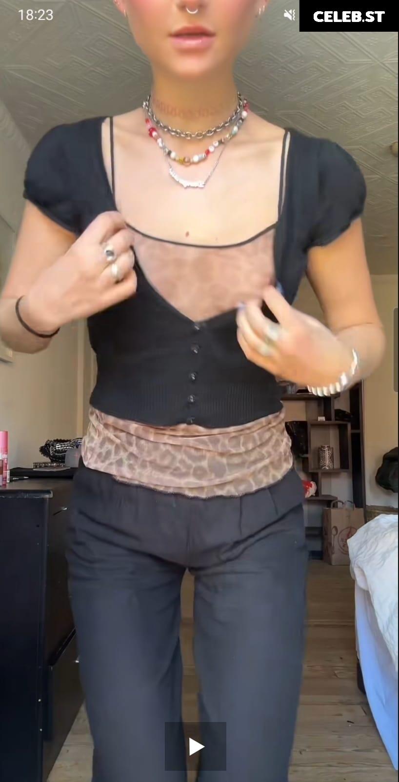 Julia Wulf Image 519252