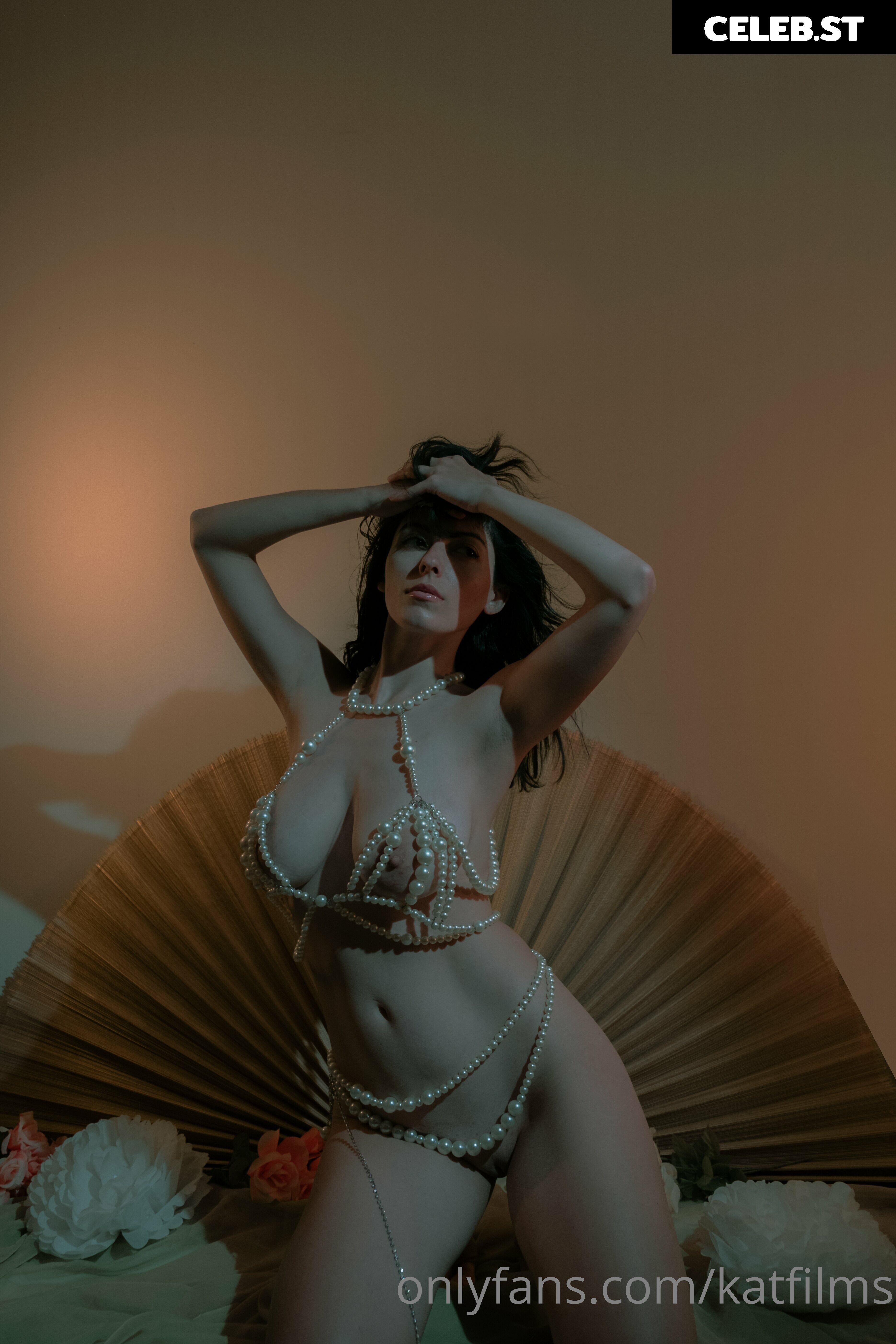 Kat Cabaret / Kat Dreams / Kat Streams / LeCabaret / Salacious Kitty Image 5199254