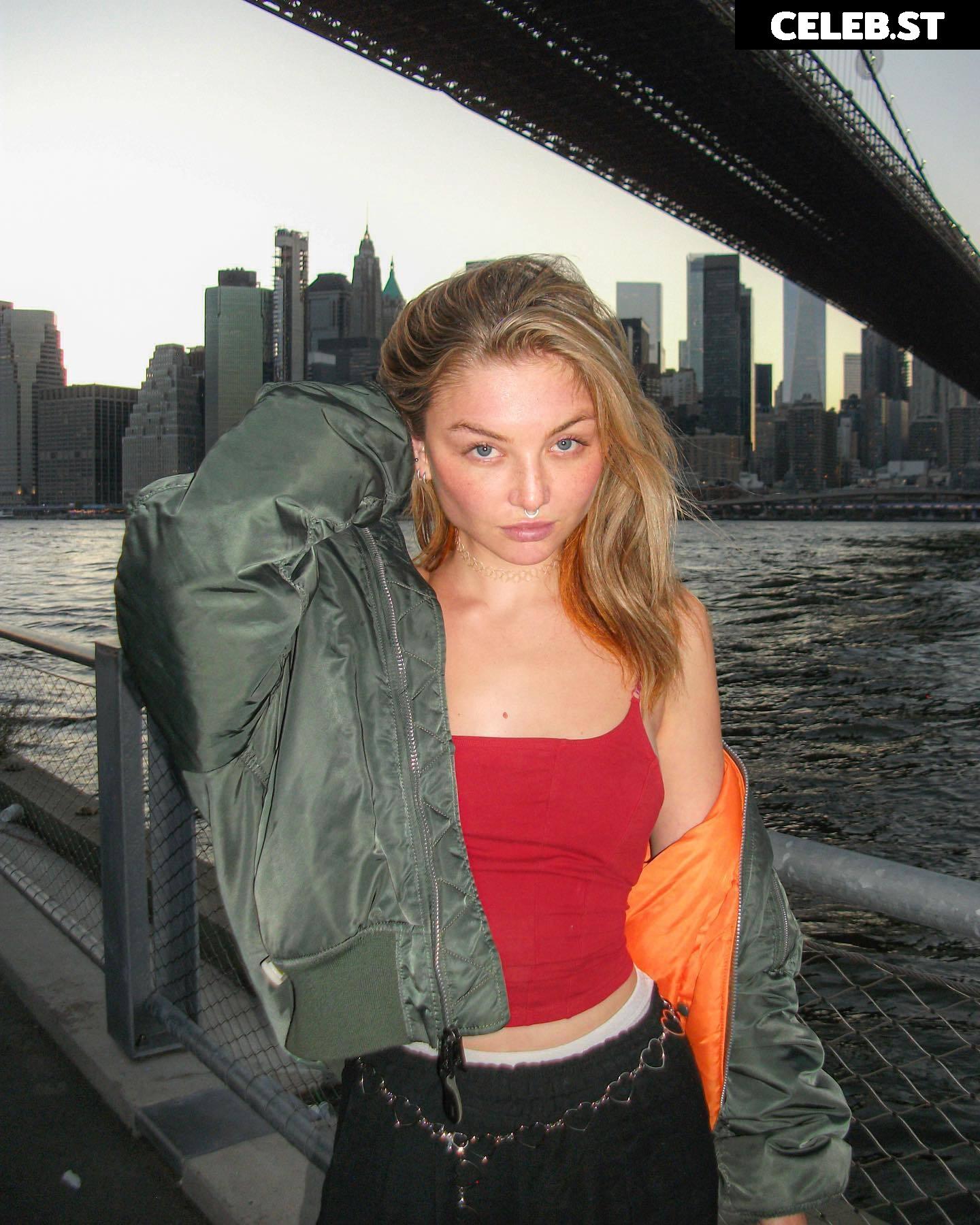 Julia Wulf Image 518188