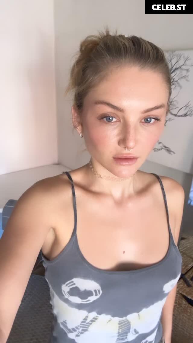 Julia Wulf Image 518248