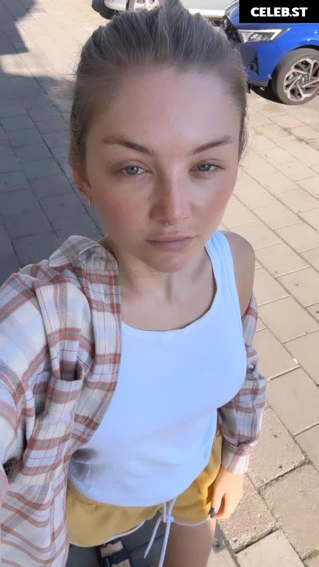 Julia Wulf Image 517778