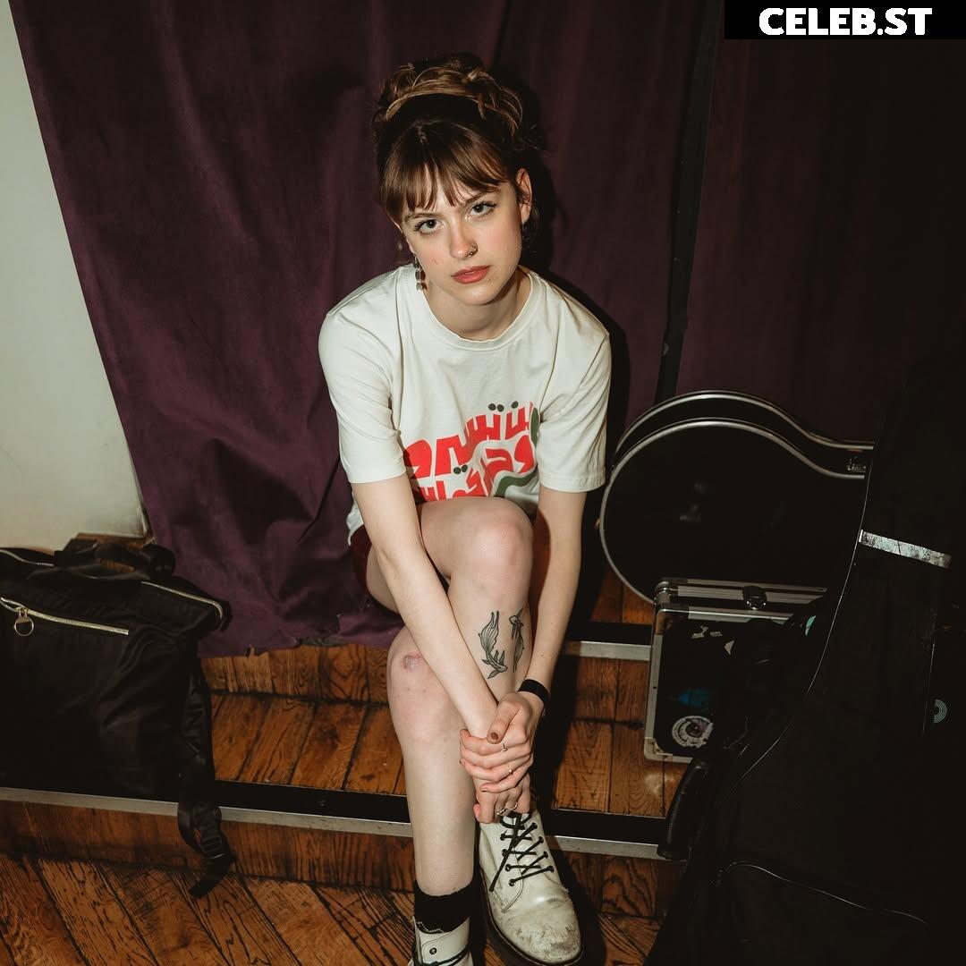 Chloe Slater - Indie Musician Image 5130832