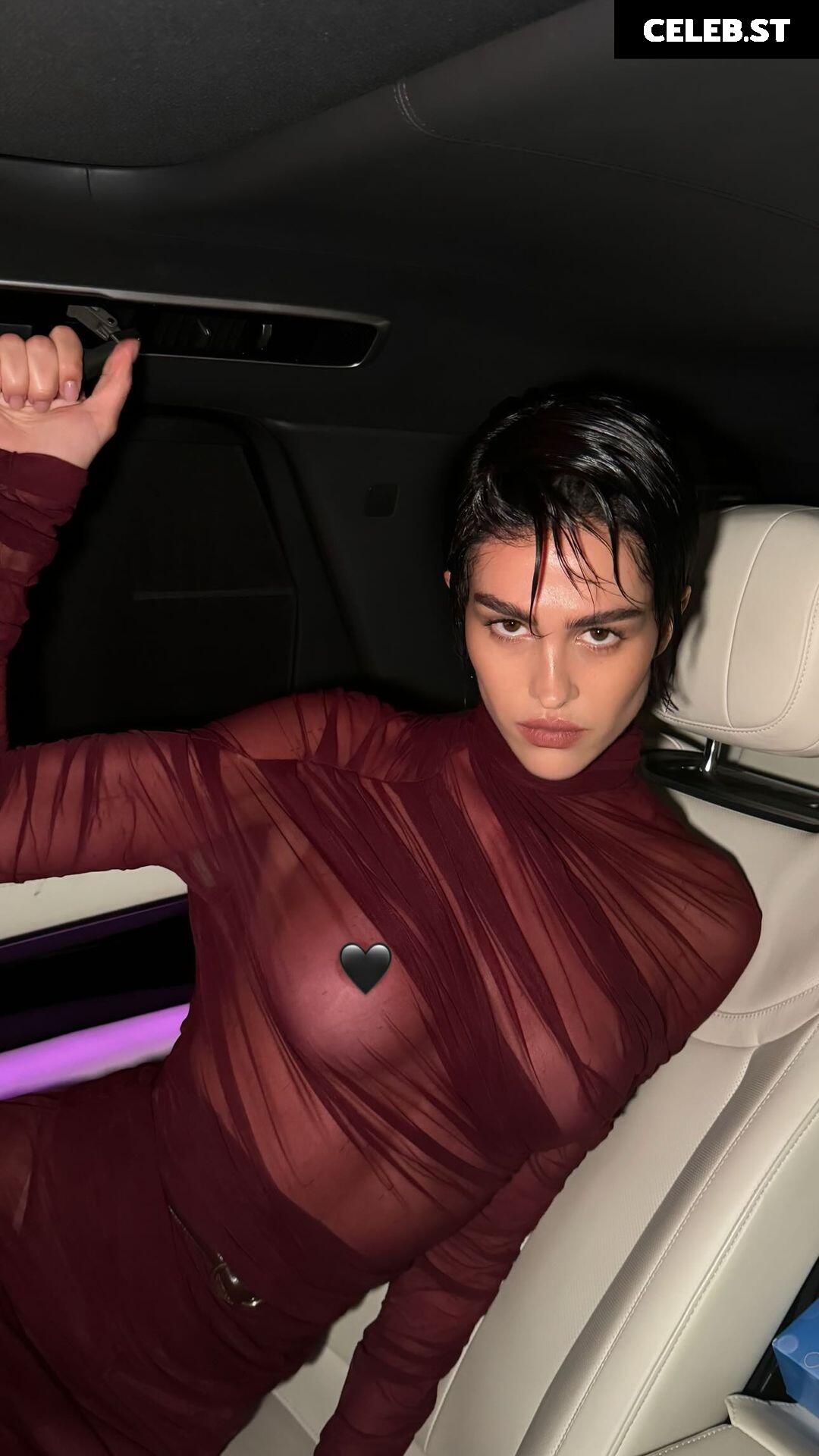 Amelia Grey Hamlin Image 5130176