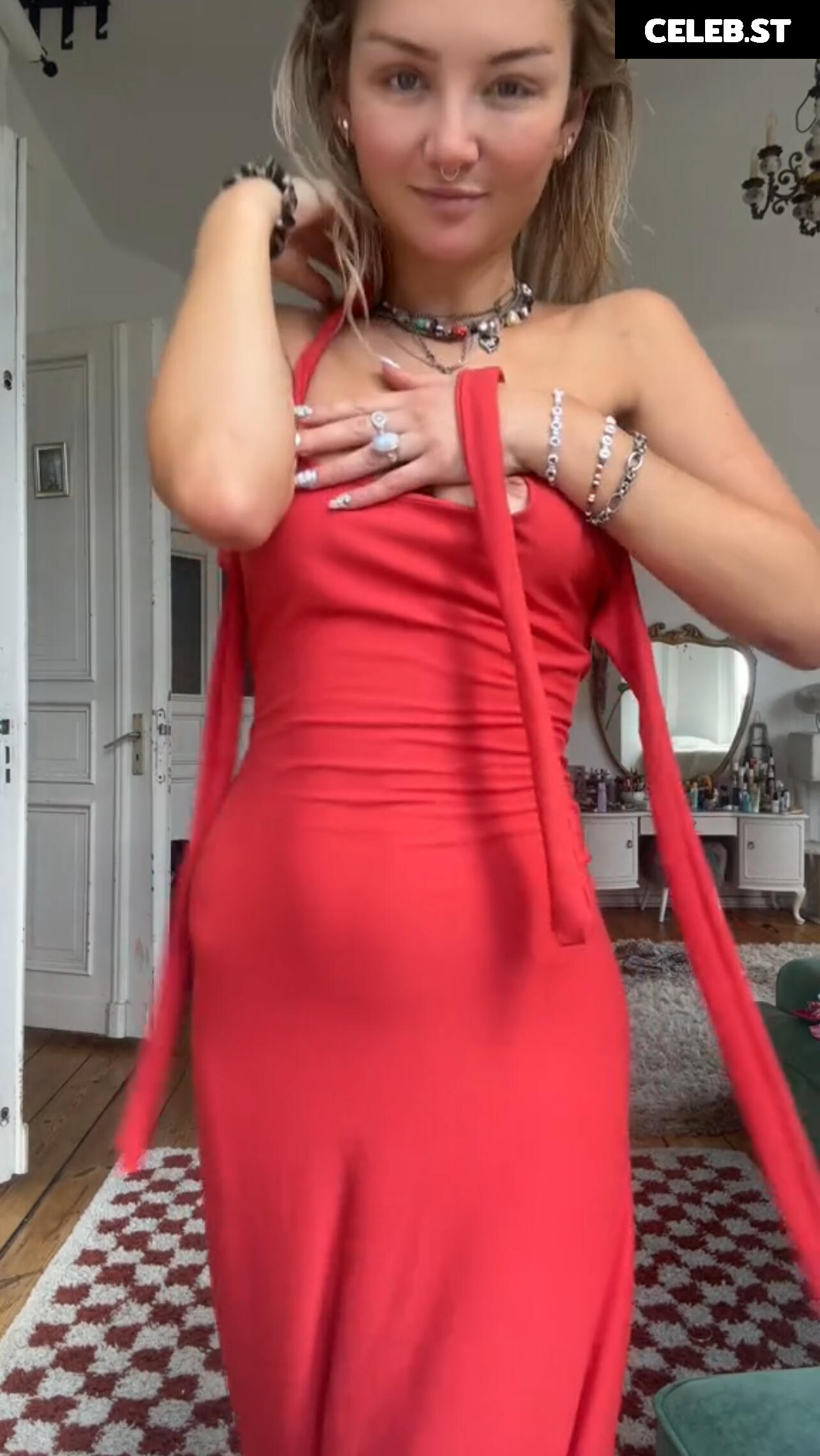 Julia Wulf Image 529474