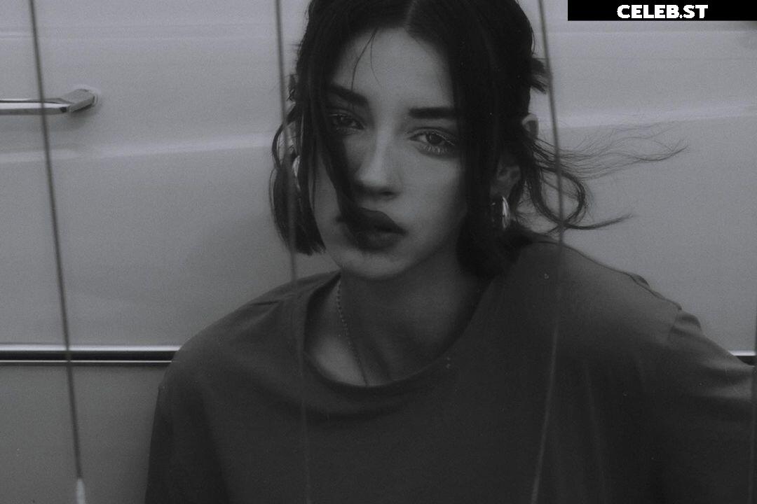 Roxane Eylaud O҉山L̥ͦⓄ (@0wlo_) Image 5293114